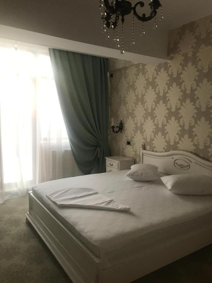 Отель Imperial Events Констанца Экстерьер фото